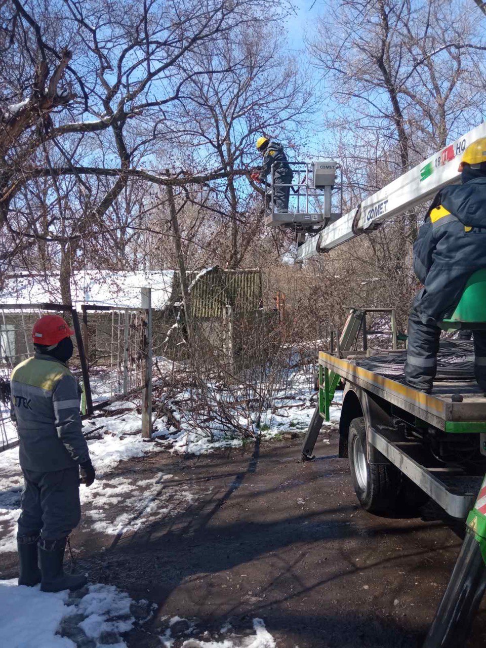 За тиждень ДТЕК Донецькі електромережі повернув світло у 15,5 тисяч домівок