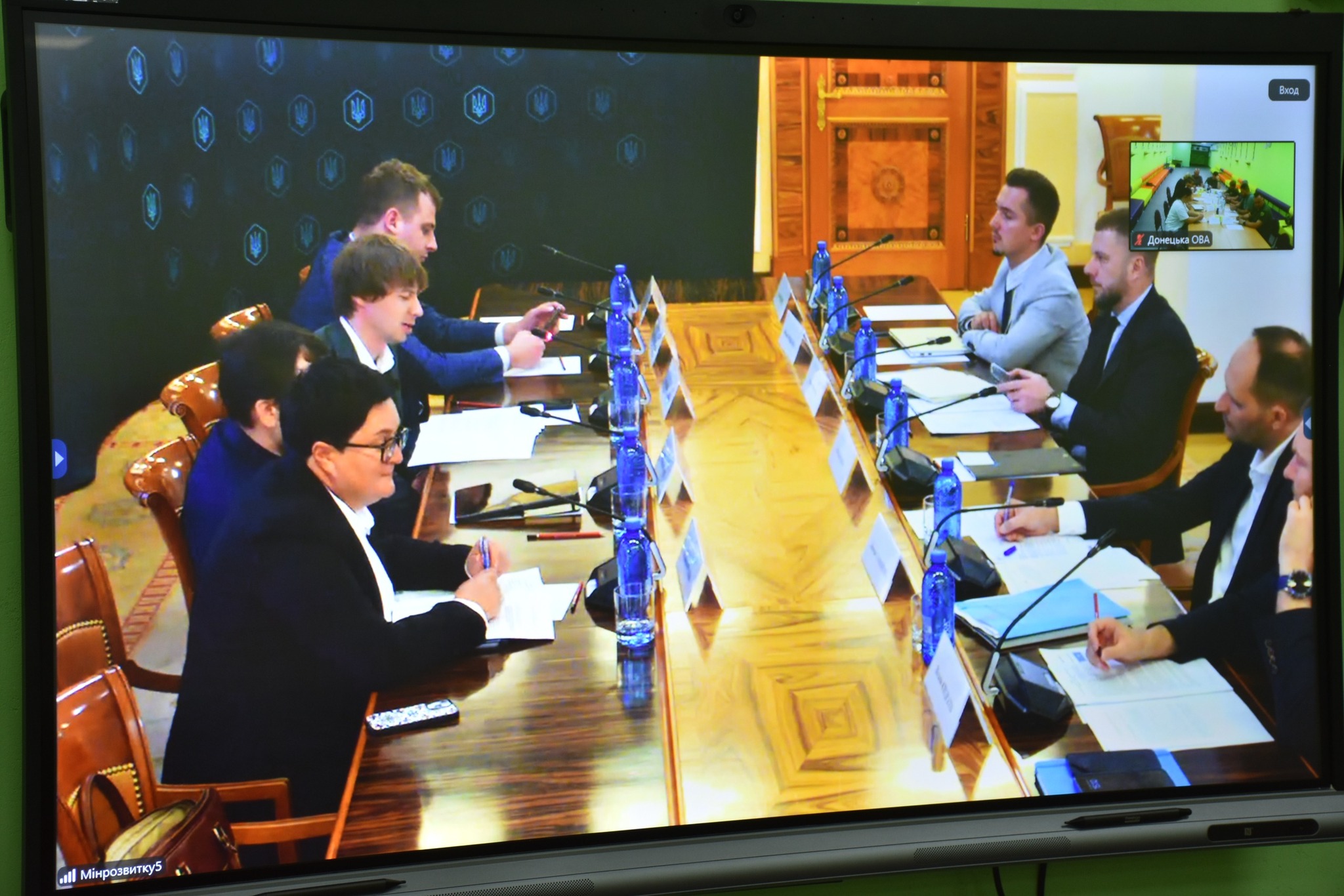 Представники Донеччини долучились до обговорення питань підтримки прифронтових територій