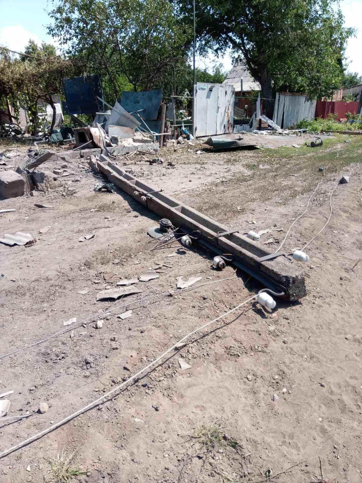 За вчора енергетики повернули електрику у 2,6 тисяч домівок, знеструмлених обстрілами