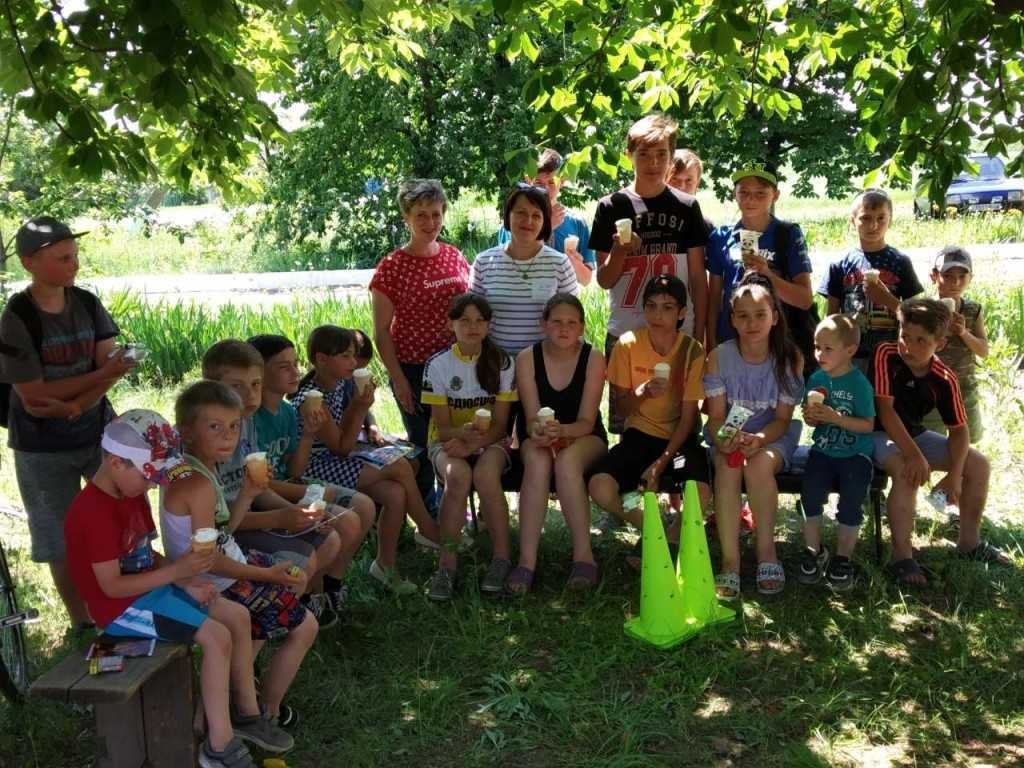 « А я люблю, коли сміються діти»