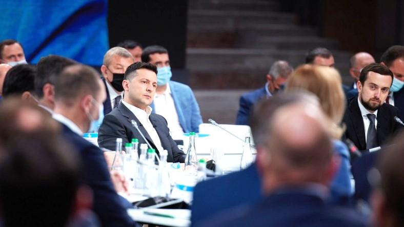 Голова Покровської райдержадміністрації Андрій Бондаренко прийняв  участь у першому  засіданні палати  місцевих влад  Конгресу місцевих та регіональних влад при Президентові України,  яке відбулося 03.06.2021 року у Хмельницькому за участі  Голови держави Володимира Зеленського.