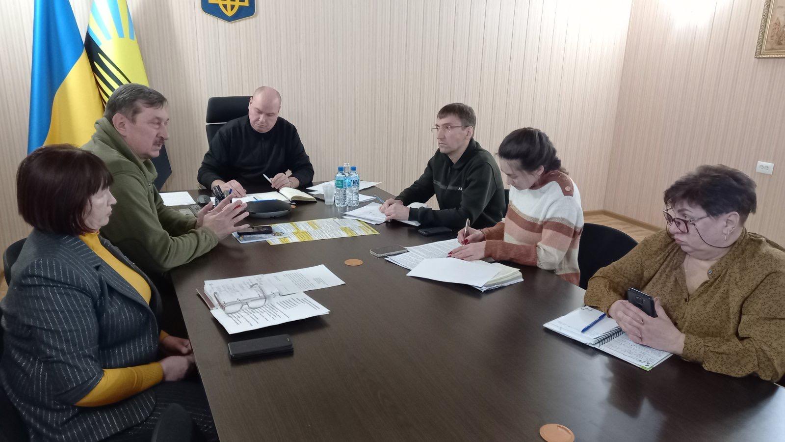 Робоча онлайн-нарада з питань взаємодії та координації діяльності територіальних громад та військових адміністрацій Покровського району.